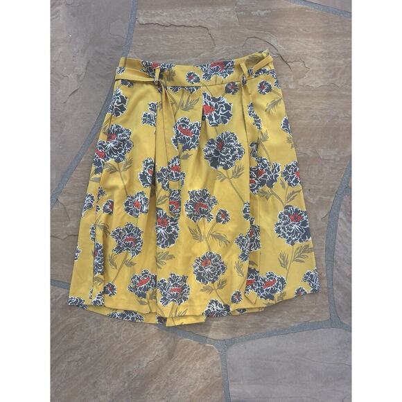 Banana Republic Skirt Womens Size 12 Butter Yellow Floral Feminine Preppy JW - Picture 1 of 4